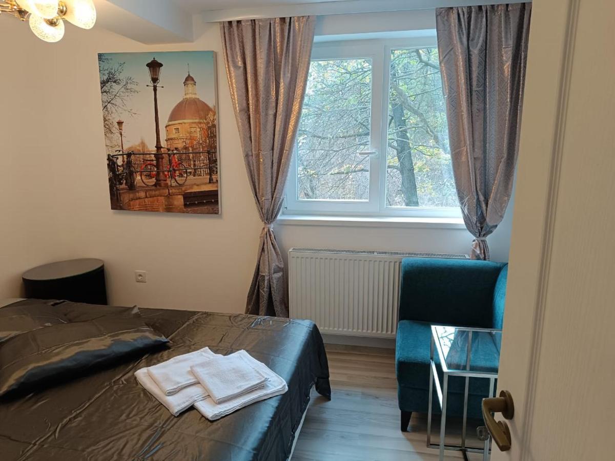 Viv Rosetti Hotel Jászvásár Kültér fotó