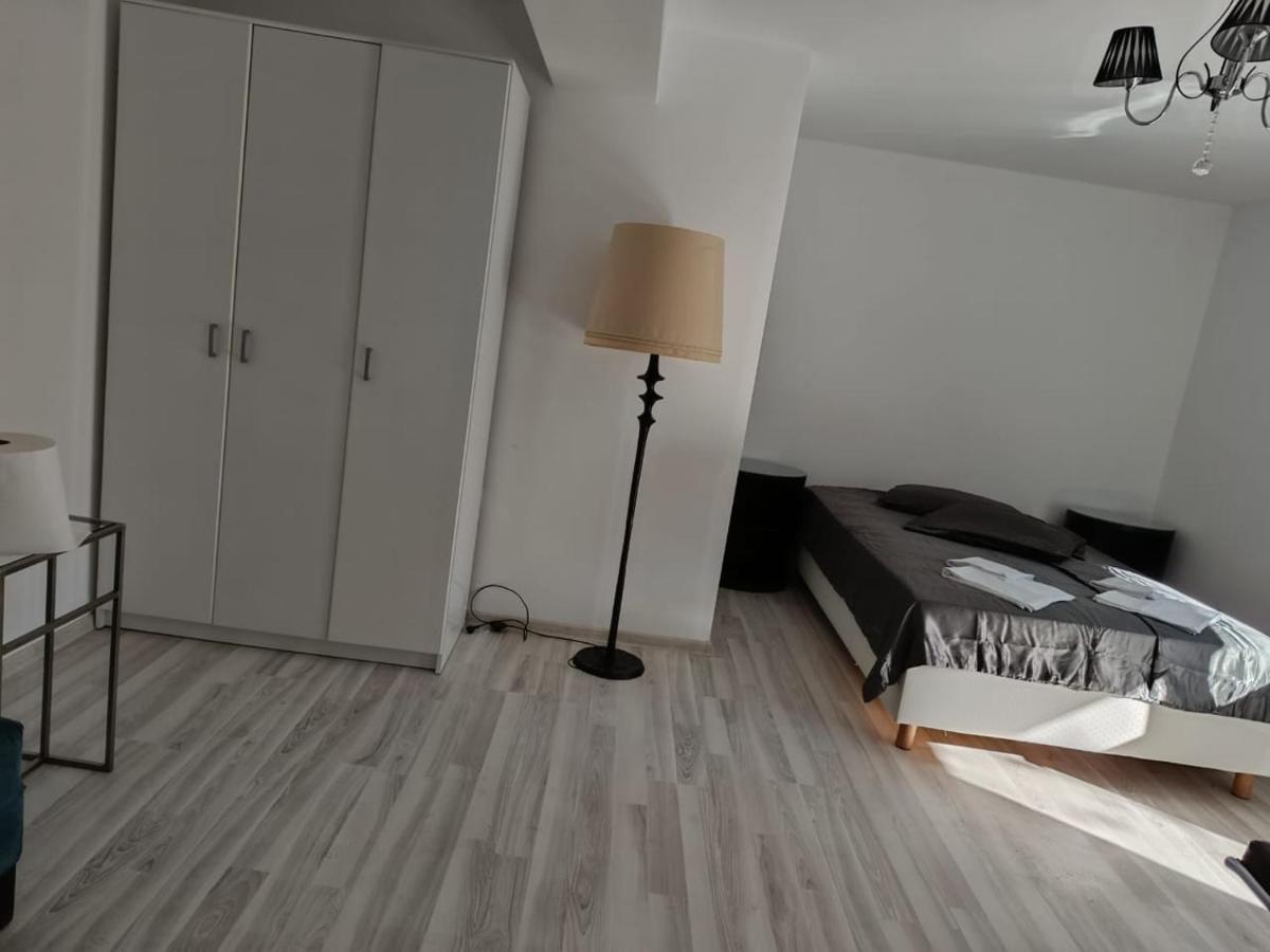 Viv Rosetti Hotel Jászvásár Kültér fotó
